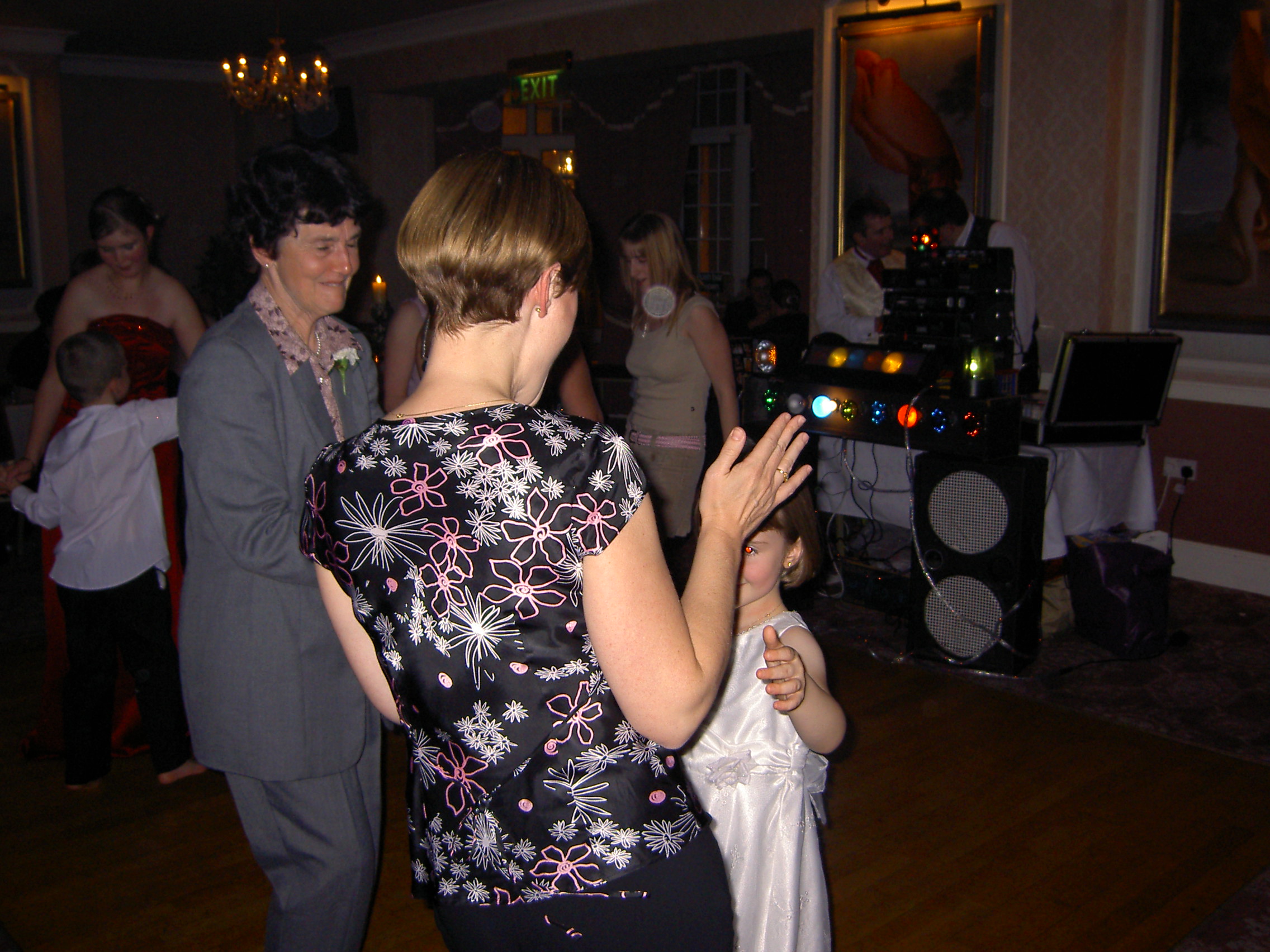 Mum, Melissa & Naomi