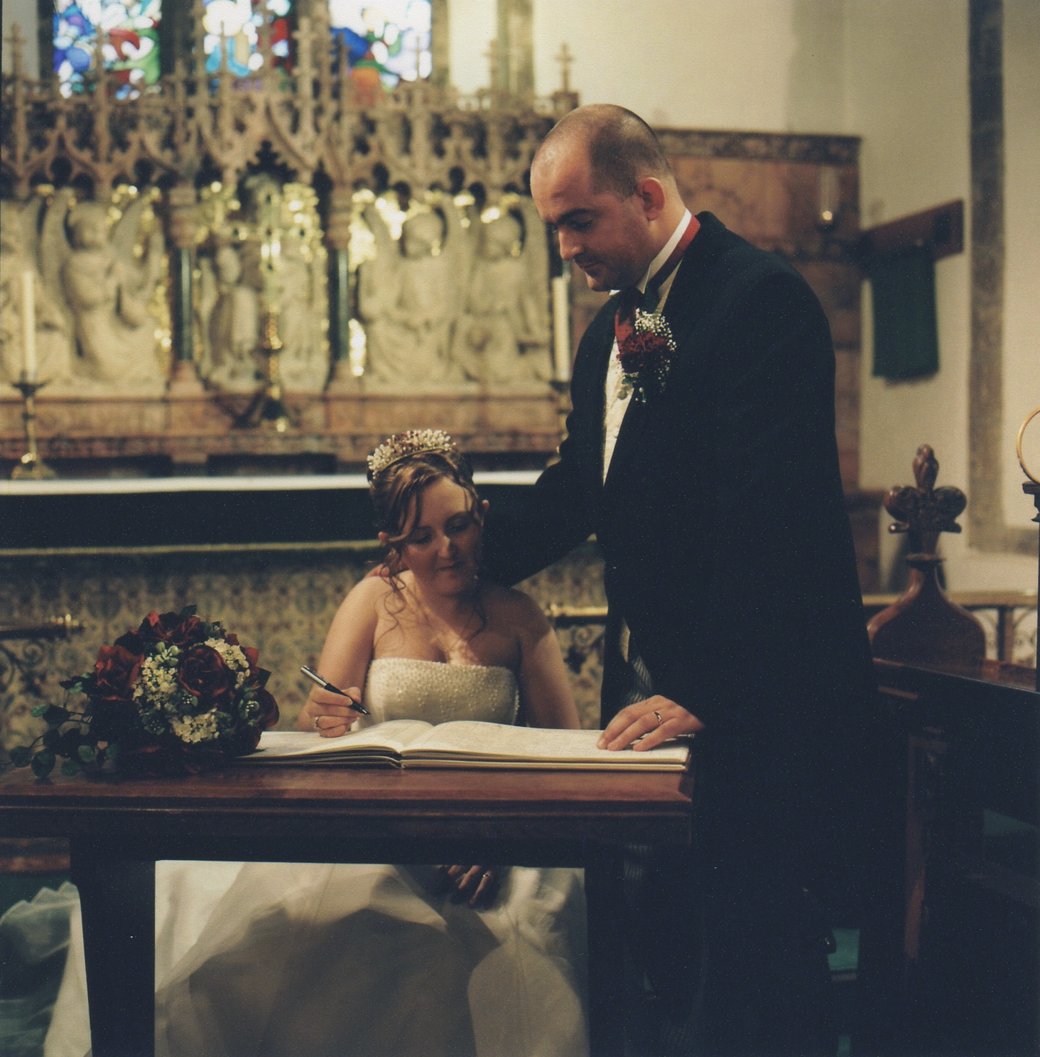 Chrissie & Chris, signing the register